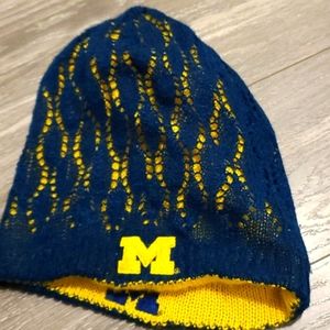 U of M Beanie (reversible)